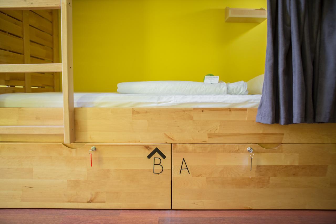 Sahil Hostel & Hotel Баку Екстериор снимка